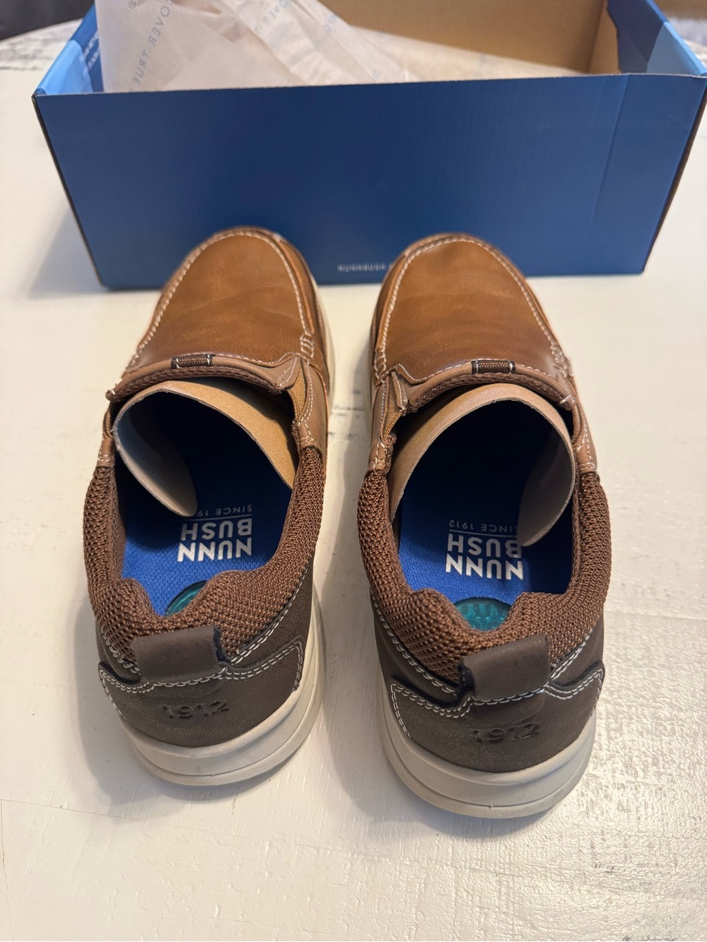 Nunn Bush Men's Tan & Brown Leather Boat Shoes